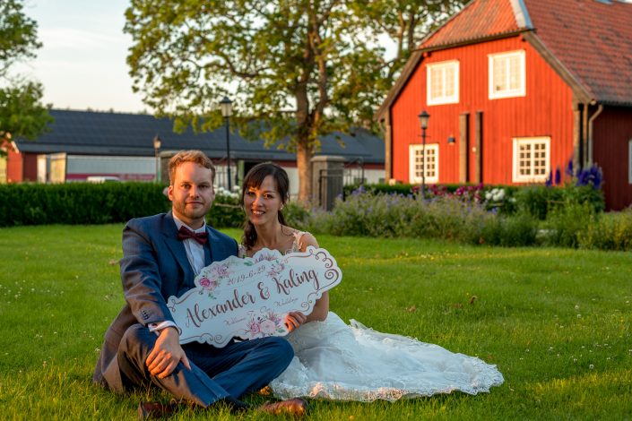 Swedish - Chinese romantic wedding sunset photo session in Västerås